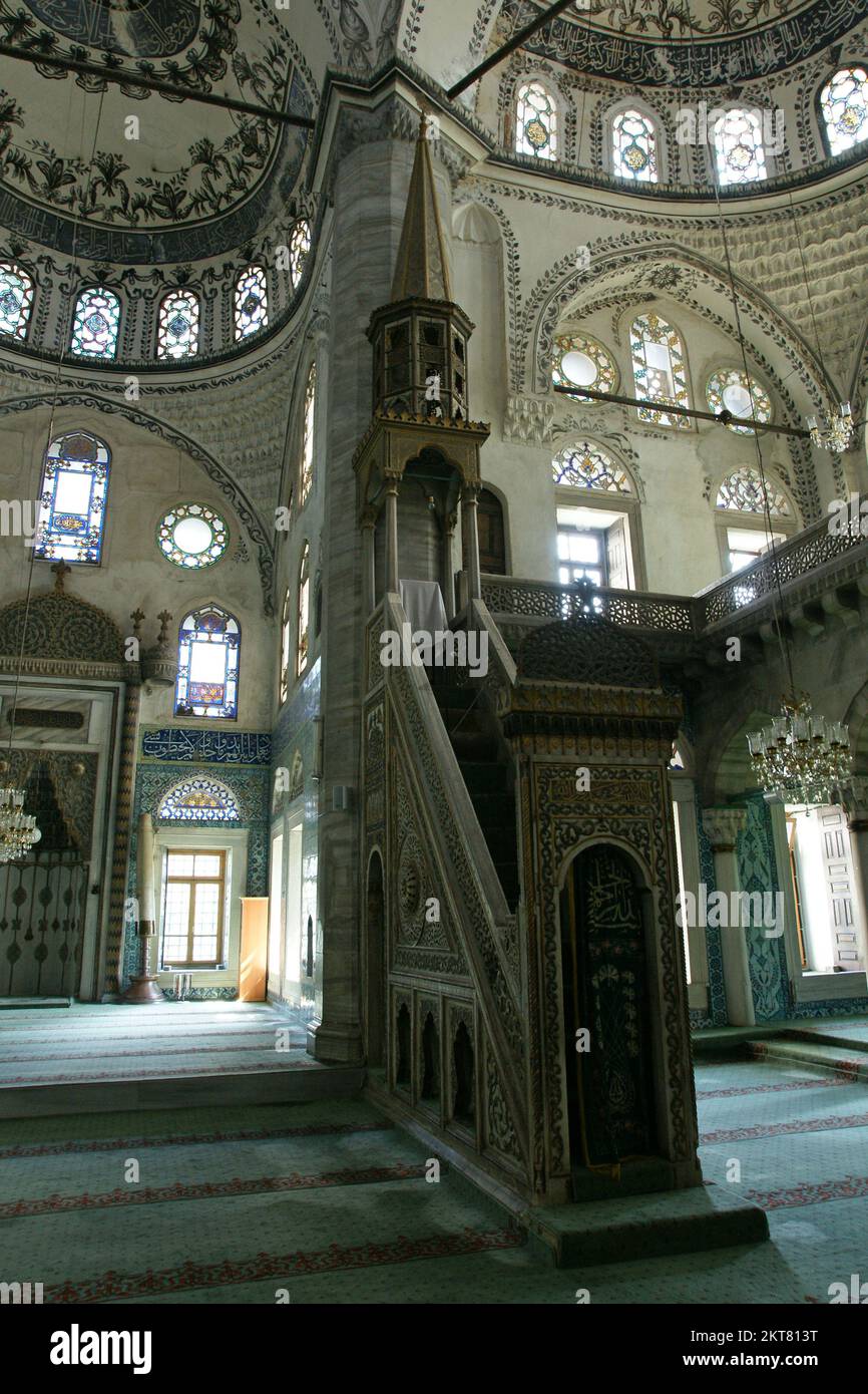 La mosquée et le complexe Hekimoglu Ali Pasha, situés à Istanbul, en Turquie, ont été construits en 1735. Banque D'Images