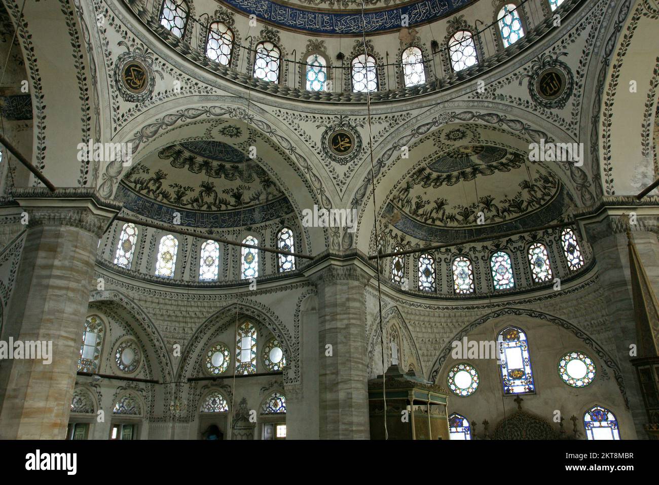 La mosquée et le complexe Hekimoglu Ali Pasha, situés à Istanbul, en Turquie, ont été construits en 1735. Banque D'Images