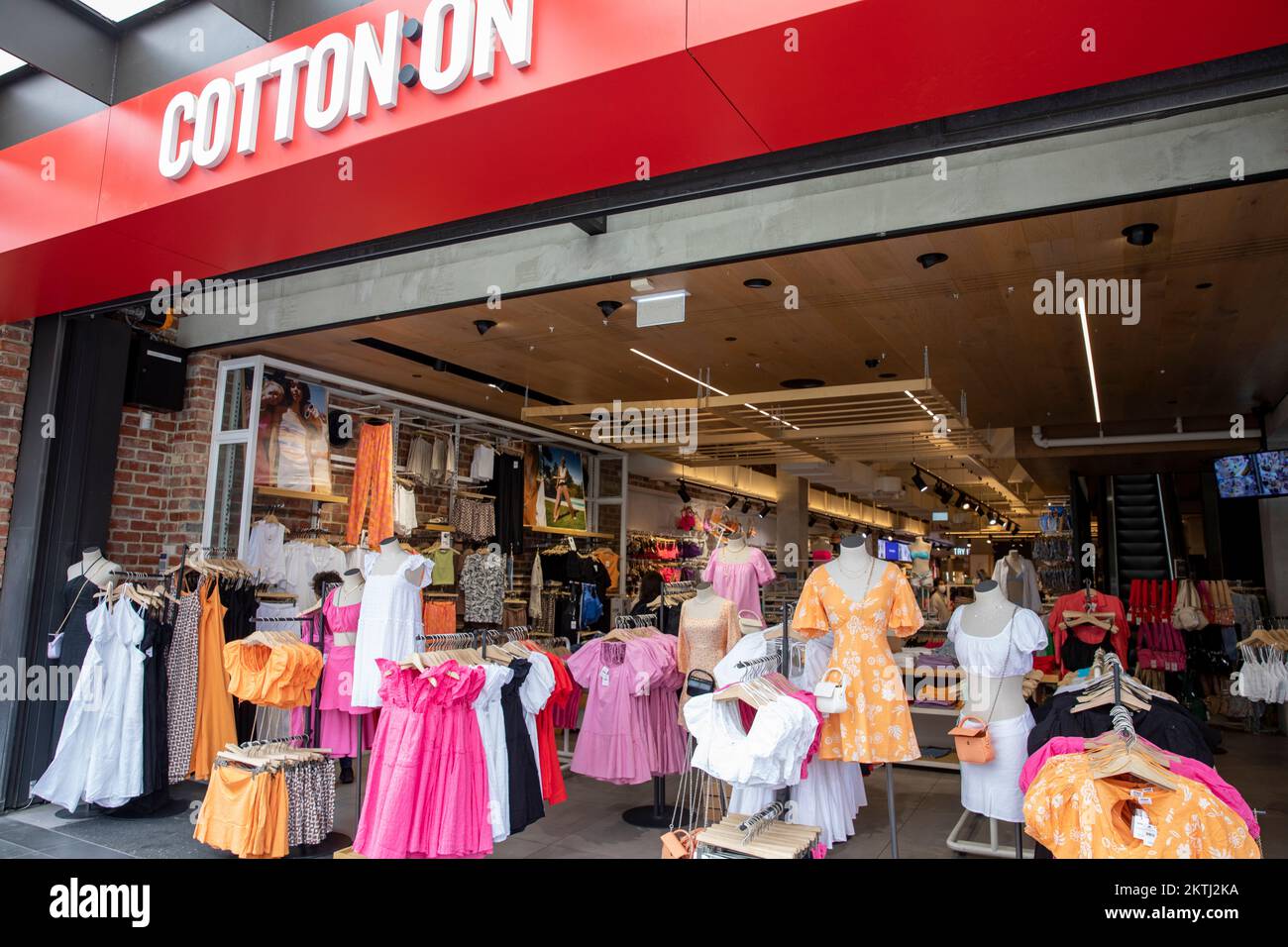 Coton sur le magasin de vêtements à Bourke Street Melbourne, vendant la mode pour femmes et filles,Melbourne,Victoria,Australie Banque D'Images