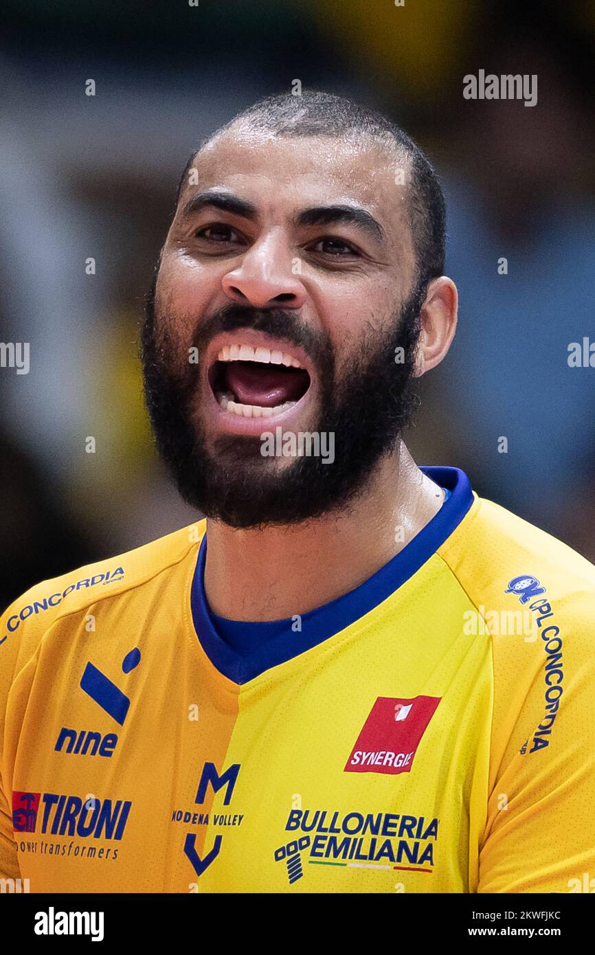 Modène , Italie. 27 novembre 2022. Ngapeth Earvin de Valsa Group Modena réagit lors du match italien SuperLega Volley entre Valsa Group Modena an Banque D'Images