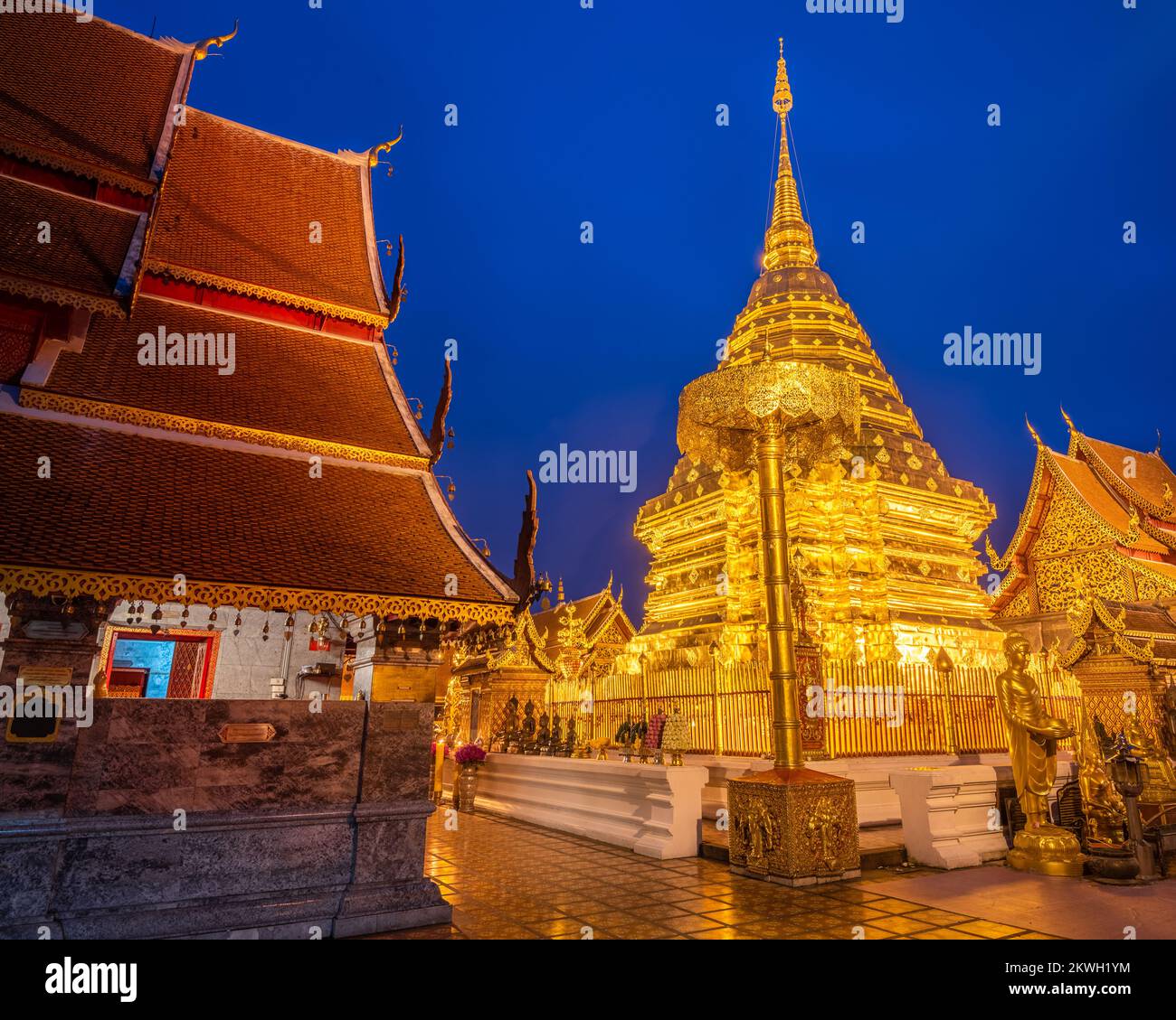 Wat Phra That Doi Suthep Temple de Chiang Mai, Thaïlande. Banque D'Images Wat Phra That Doi Suthep Temple de Chiang Mai, Thaïlande. Banque D'Images