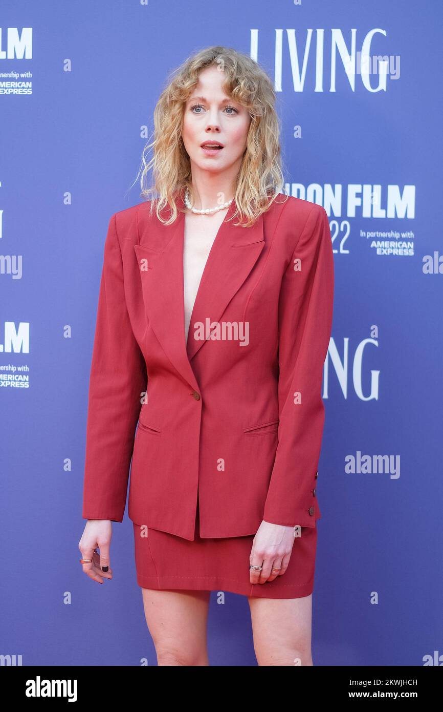 Zoe Boyle photographié lors de la première de LIVING de Headline Gala UK dans le cadre du Festival du film de Londres, qui s'est tenu au Royal Festival Hall , Londres, le dimanche 9 octobre 2022 . Photo de Julie Edwards. Banque D'Images