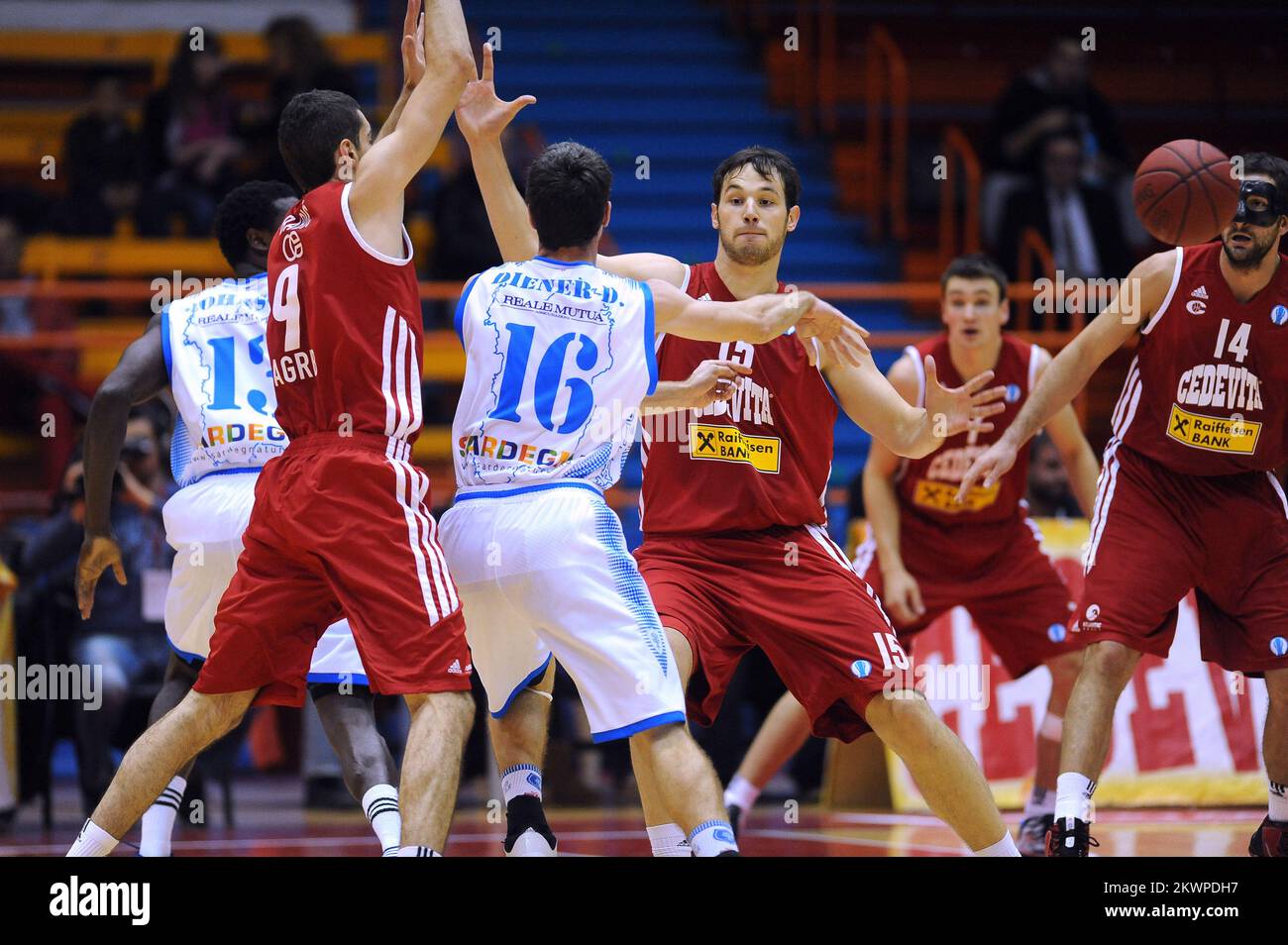 06.11.2013., Zagreb - Eurocup, groupe B, 4th Round, KK Cedevita - Banco di Sardegna Sassari. Luka Babic, Drake Diener, Miro Bilan, Goran Sutton. Photo: Daniel Kasap/PIXSELL Banque D'Images