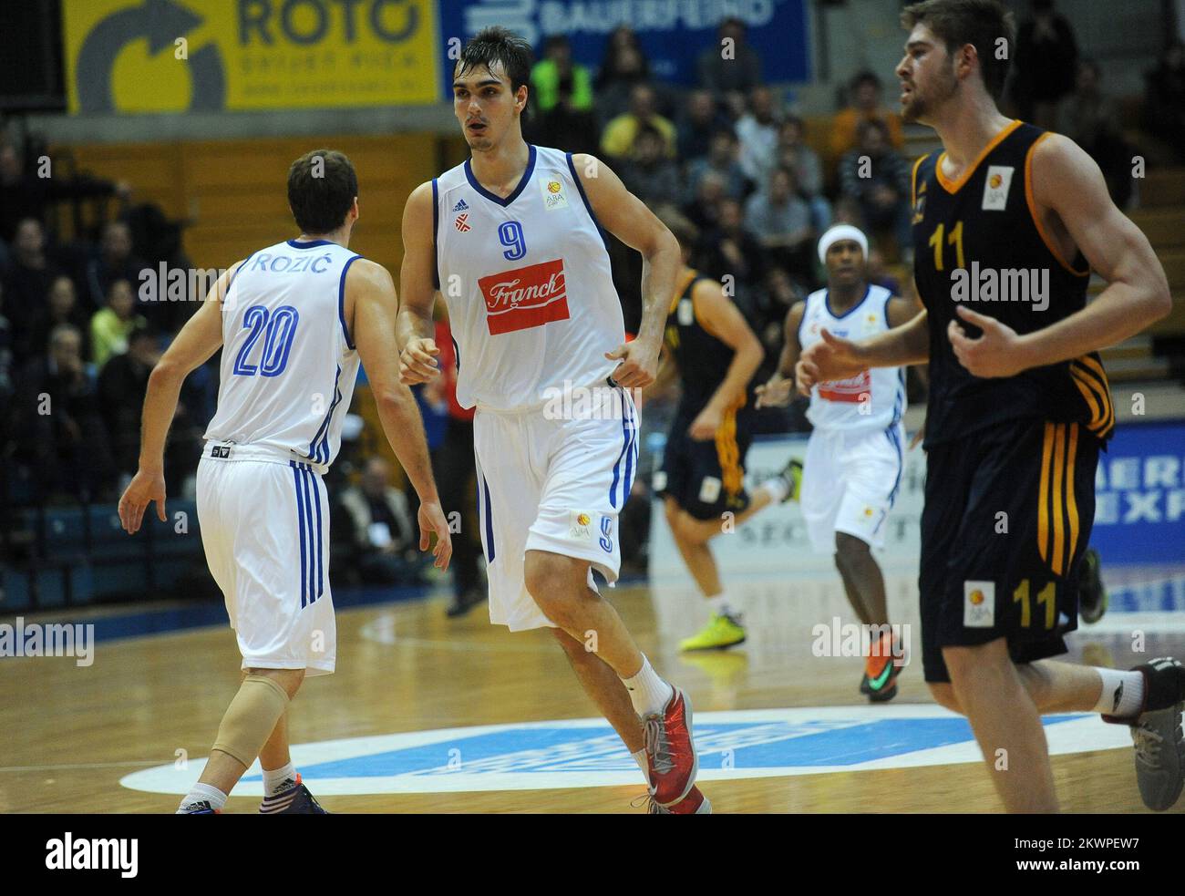 09.11.2013., Croatie, Zagreb - 7th ème ligue ABA, KK Cibona - KK Maga Vigura. Photo: Daniel Kasap/PIXSELL Banque D'Images