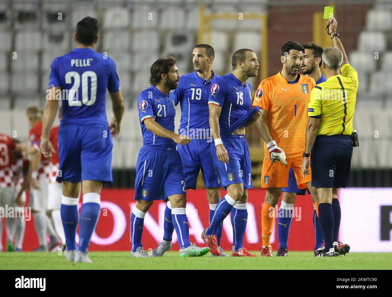 12.06.2015., Croatie, stade Poljud, Split - match de qualification pour le Championnat d'Europe qui se tiendra en 2016 en France, Groupe H, Round 6, Croatie - Italie.Andrea Pirlo, Leonardo Bonucci, Lorenzo de Silvestri, Gianluigi Buffon, Martin Atkinson. Photo: Igor Kralj/PIXSELL Banque D'Images