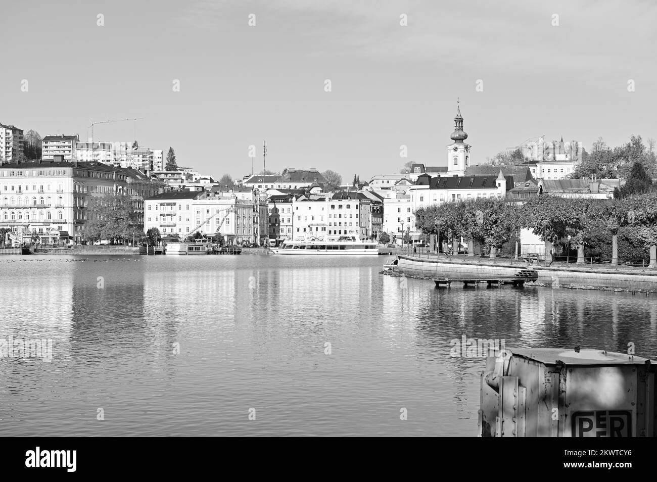 Gmunden, haute-Autriche, Autriche. Vue sur la place de l'hôtel de ville de Gmunden Banque D'Images