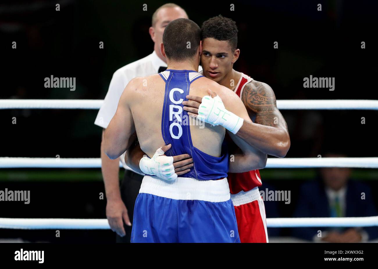 19.08.2016., Rio de Janeiro, Brésil - Jeux Olympiques RIO 2016., boxe, hommes très lourds de plus de 91 kg, seminfinales, Tony Yoka (FRA) - Filip Hrgovic (CRO). Banque D'Images