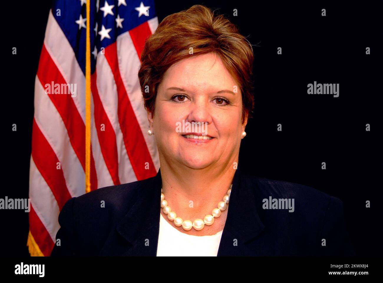 Oakland, CA, 8 décembre 2006 - Nancy Ward, directrice de la région IX de la FEMA (Oakland, CA) au bureau régional. Adam DuBrowa/FEMA. Photographies relatives aux programmes, aux activités et aux fonctionnaires de gestion des catastrophes et des situations d'urgence Banque D'Images