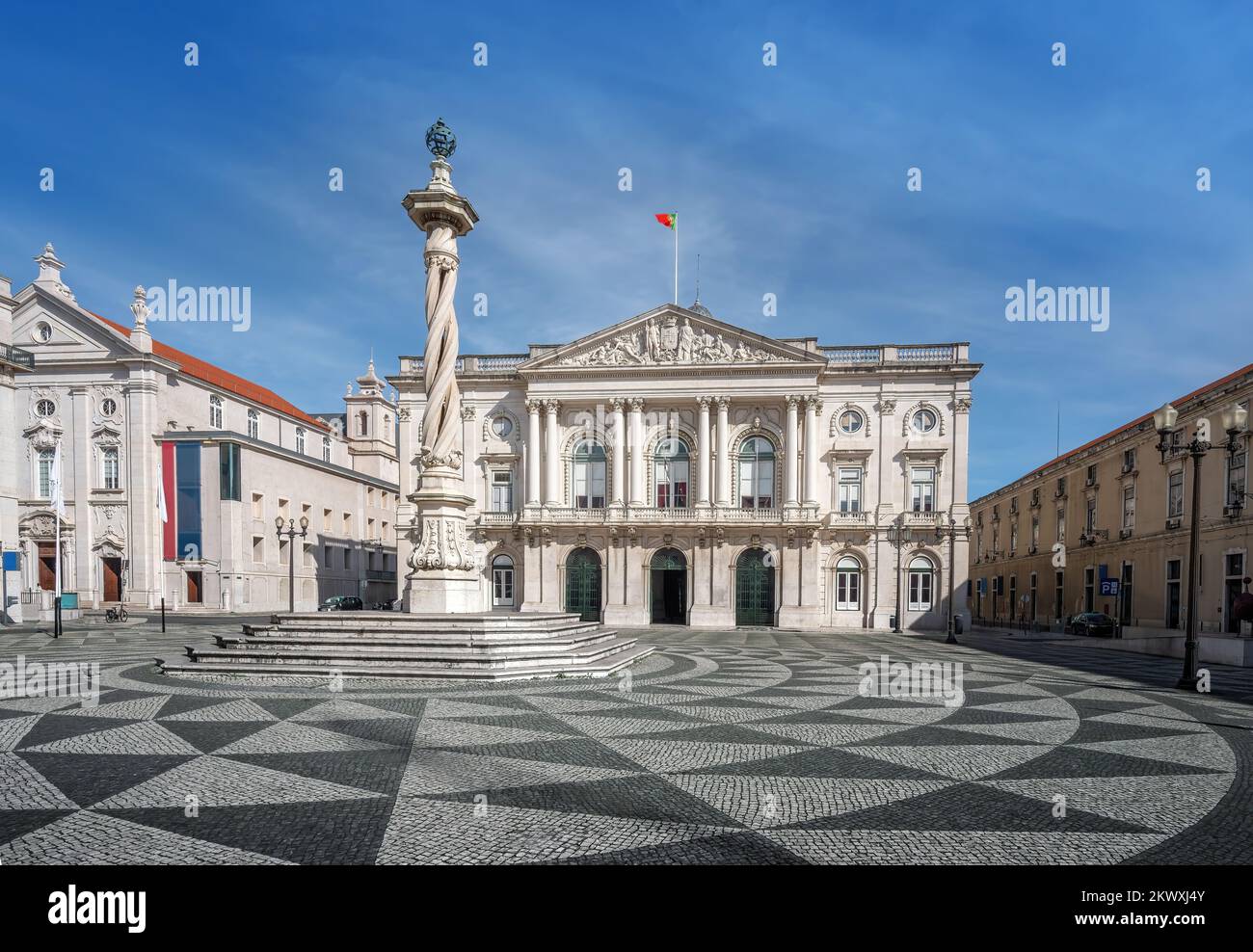 Place Praca do Municipio et Hôtel de ville de Lisbonne et colonne Pelourinho - Lisbonne, Portugal Banque D'Images