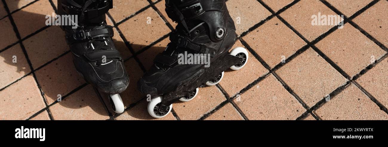 Vue de dessus des lames de rouleau à l'extérieur pendant la journée, bannière, image de stock Banque D'Images