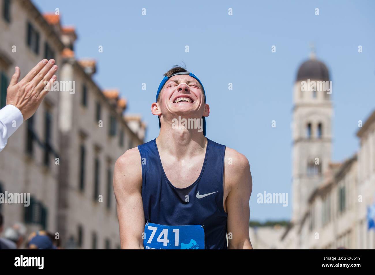 30.04.2017., Dubrovnik, Croatie - le point fort du Motion - les jours des coureurs Dubrovnik est la course de semi-marathon. Le semi-marathon de Dubrovnik est la course avec une approbation cinq étoiles par European Athletics. La route du semi-marathon est de 21,1 kilomètres de long avec le départ et la fin sur Stradun, la rue la plus célèbre et la plus longue de Dubrovnik et continue à l'extérieur de la vieille ville jusqu'à la Rijeka dubrovacka. Tihamer Szirak. Photo: Grgo Jelavic/PIXSELL Banque D'Images