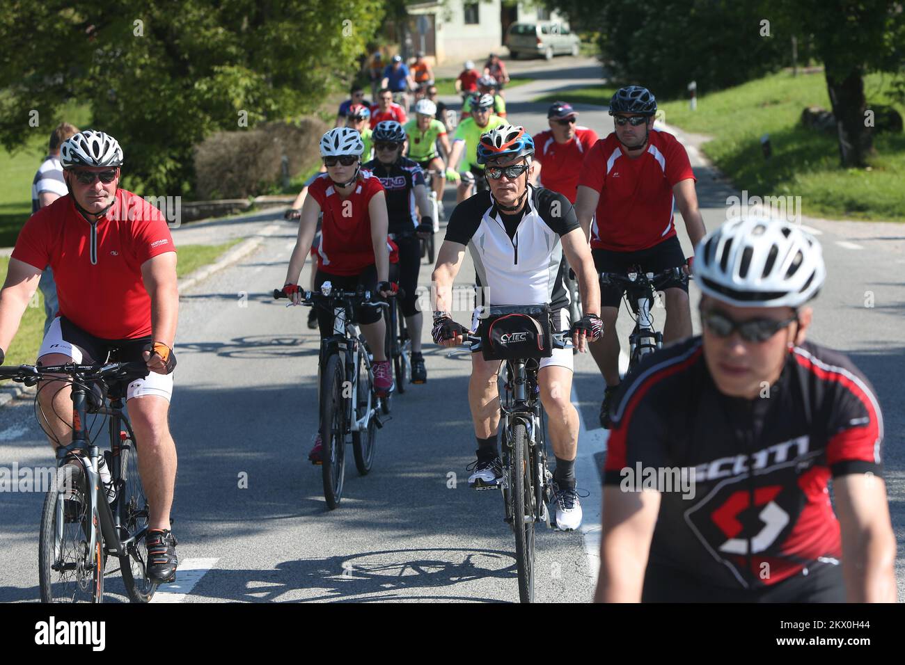 28.05.2017., Bosiljevo, Croatie - 12. course cycliste trois rivières organisées par la Société sportive Kupa. Participants 102 cyclistes de Slovénie et de Croatie. Photo: Kristina Stedul Fabac/PIXSELL Banque D'Images