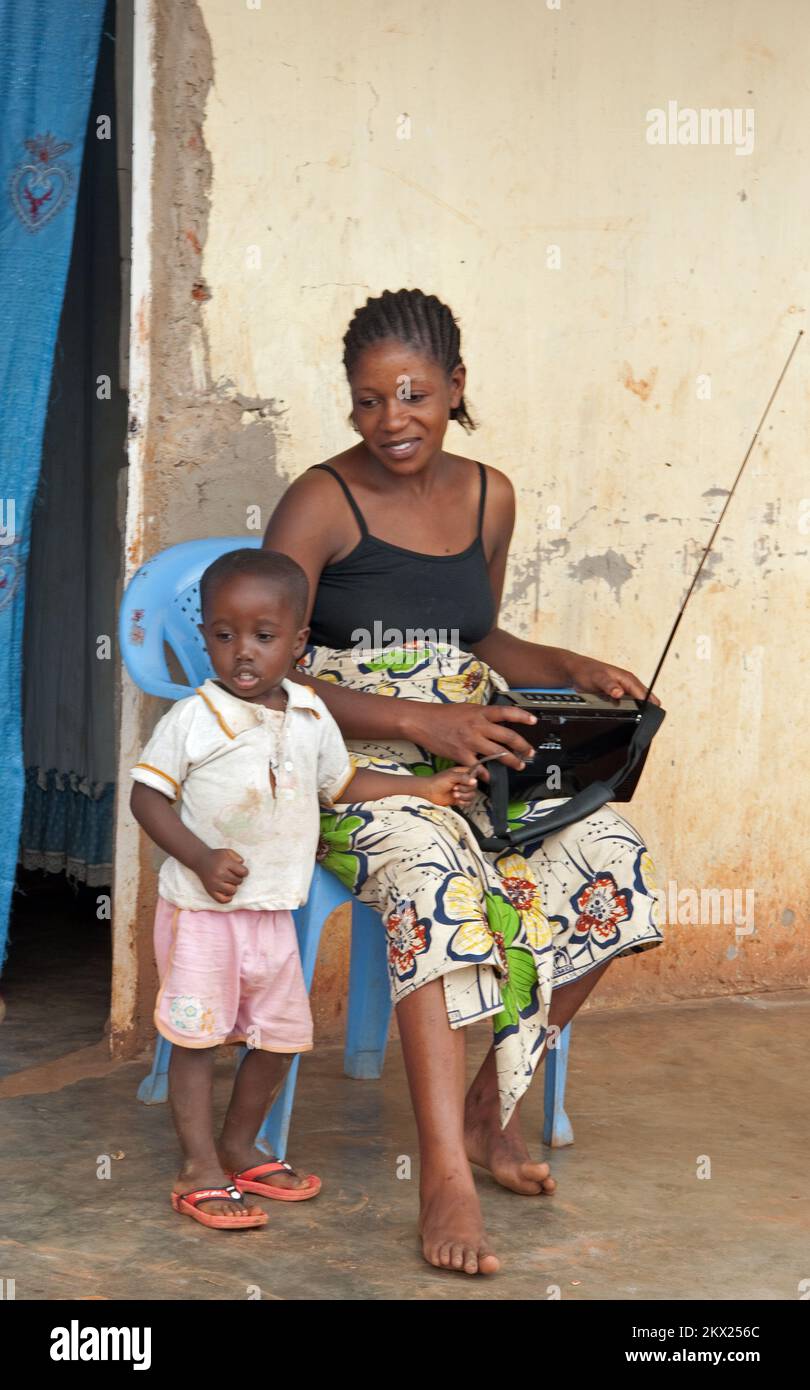 Mère et enfant, Kasambalesi, Lubumbashi, province du Katanga, République démocratique du Congo. Banque D'Images