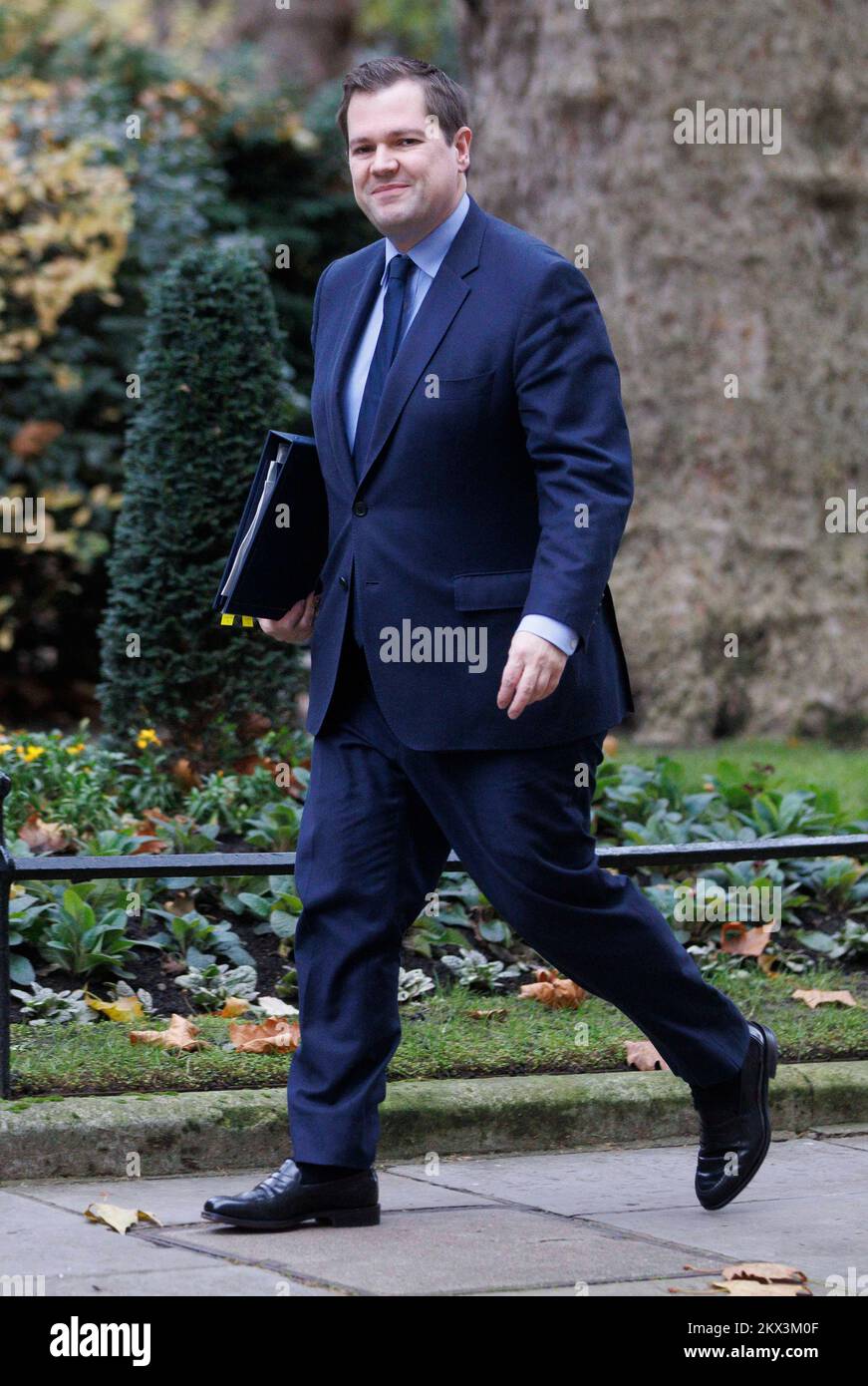 Robert Jenick, ministre d'État (ministre de l'Immigration), à Downing Street pour une réunion du Cabinet. Banque D'Images