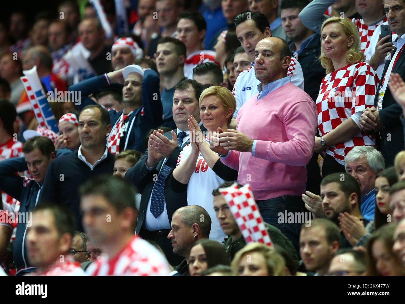 12.01.2018., Croatie, Spaladium Arena, Split - European Handball Championship, Groupe B, 1st Round, Croatie - Serbie. Igor Stimac, Jakov Kitarovic, Kolinda Grabar-Kitarovic, Ivica Tucak. Photo: Slavko Midzor/PIXSELL Banque D'Images