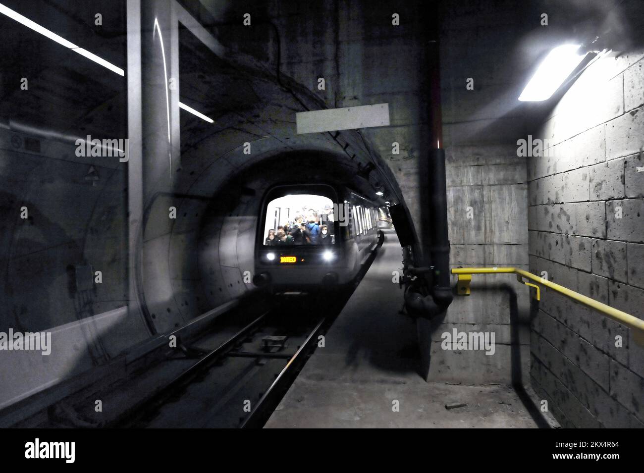 - Milano, la nuova linea 4 della Metropolitana - Milan, la nouvelle ligne de métro 4 Banque D'Images