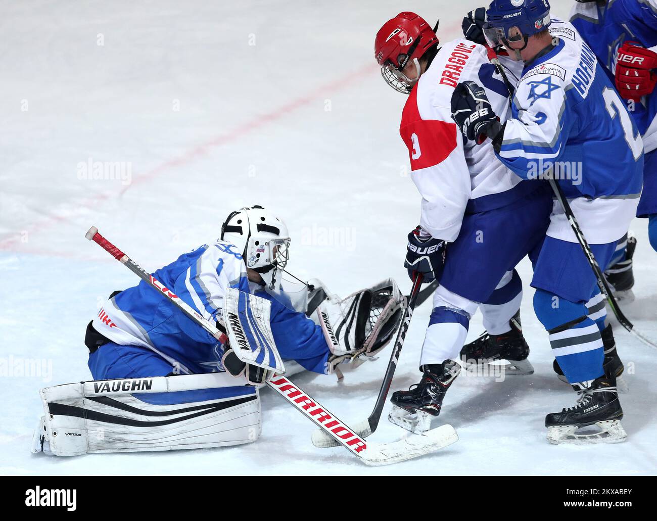 18.01.2019., Dom sportova, Zagreb, Croatie - 2019 IIHF U20 World Championship Division II, Groupe B, Round 3, Serbie - Israël. Raz Werner, Marko Dragovic, Dan Hoffmann. Photo: Igor Kralj/PIXSELL Banque D'Images