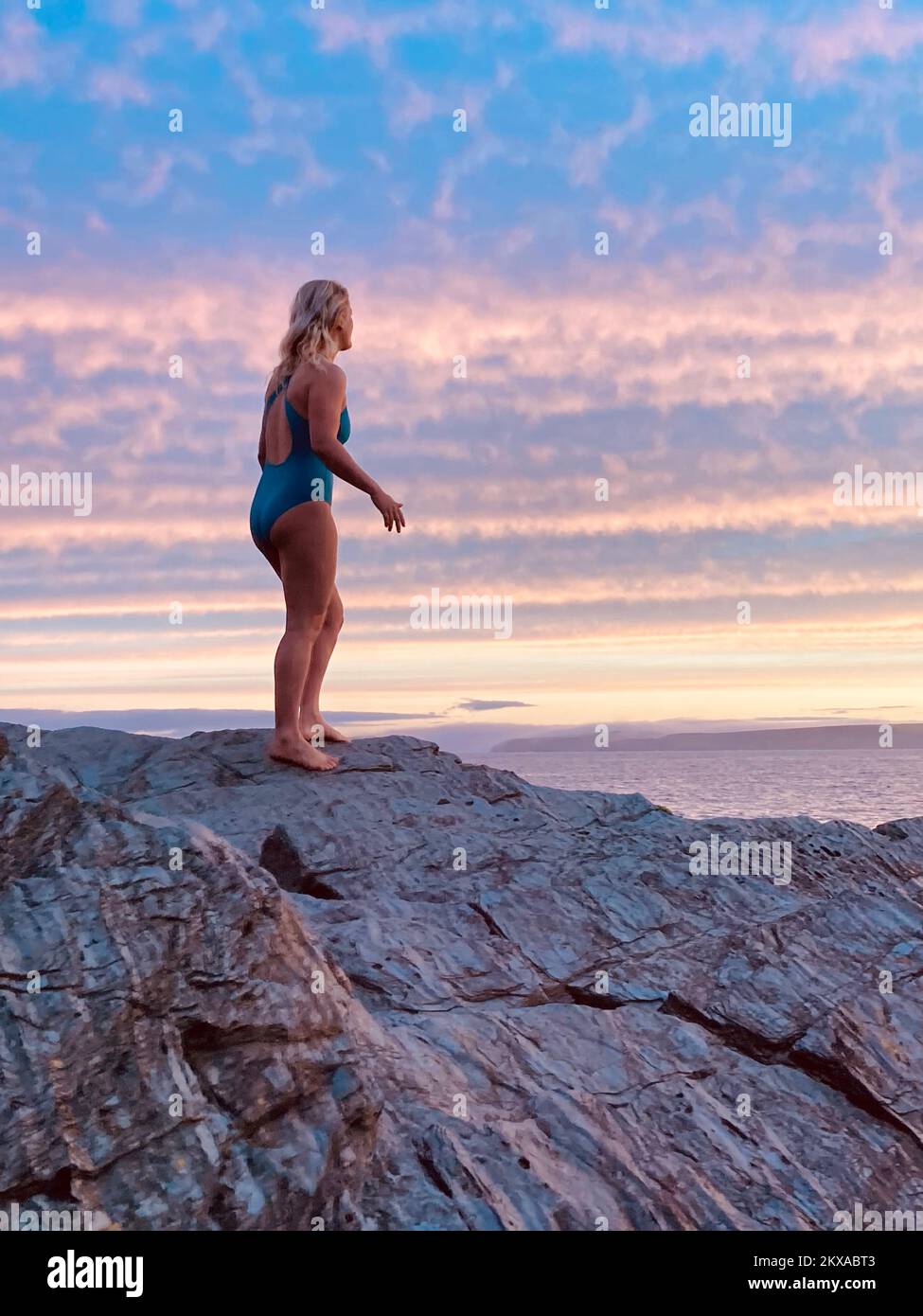 Nageur sauvage en costume bleu Banque D'Images