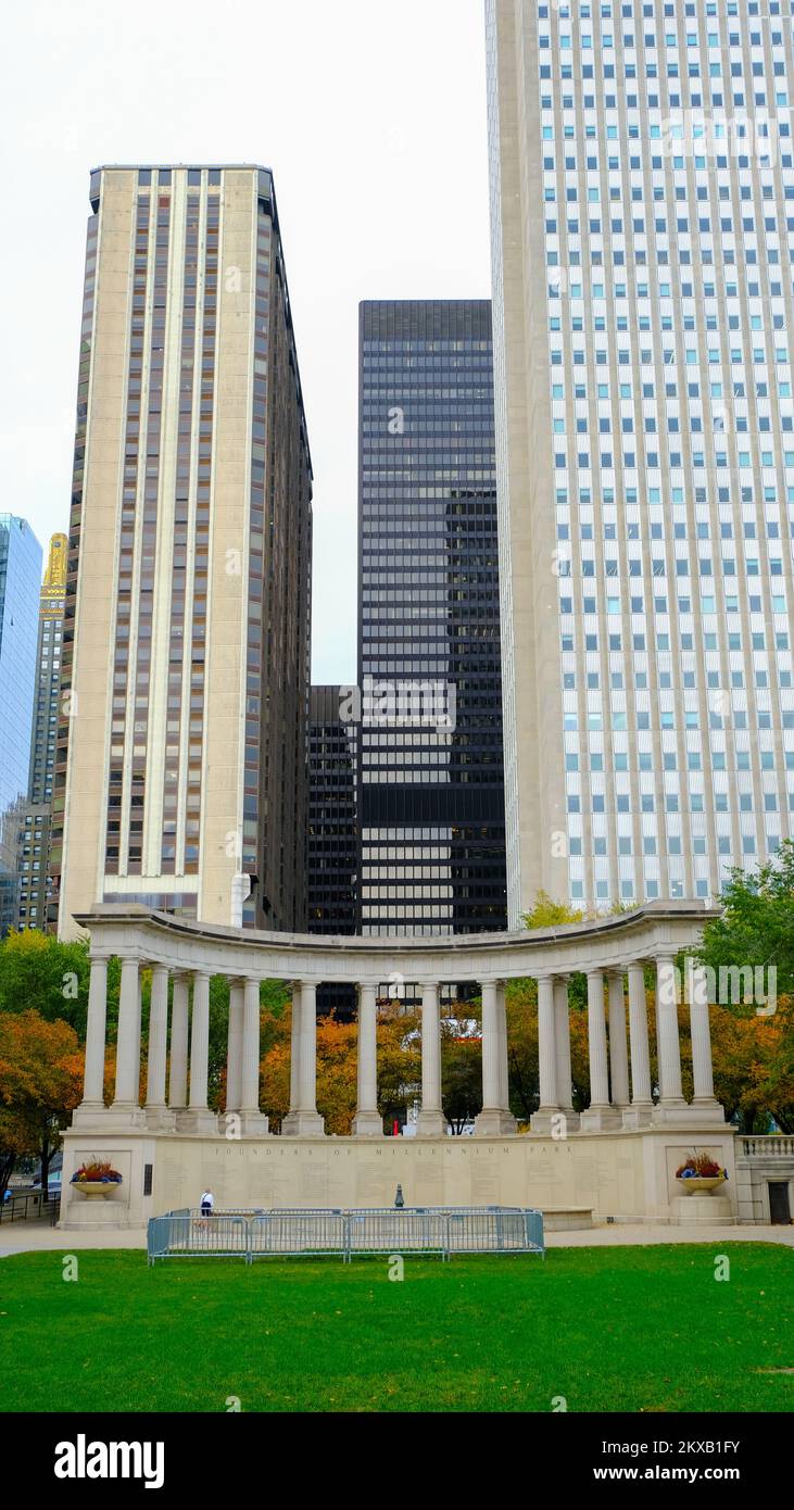 Monument du millénaire à Millennium Park à Chicago, Illinois, États-Unis Banque D'Images
