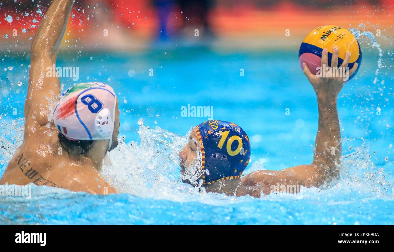 07.04.2019., Sports Park Mladost, Zagreb, Croatie - coupe Europa de la FINA Water polo World League 2019, match de médaille de bronze, Espagne contre Italie. Felipe Perrone. Photo: Slavko Midzor/PIXSELL Banque D'Images