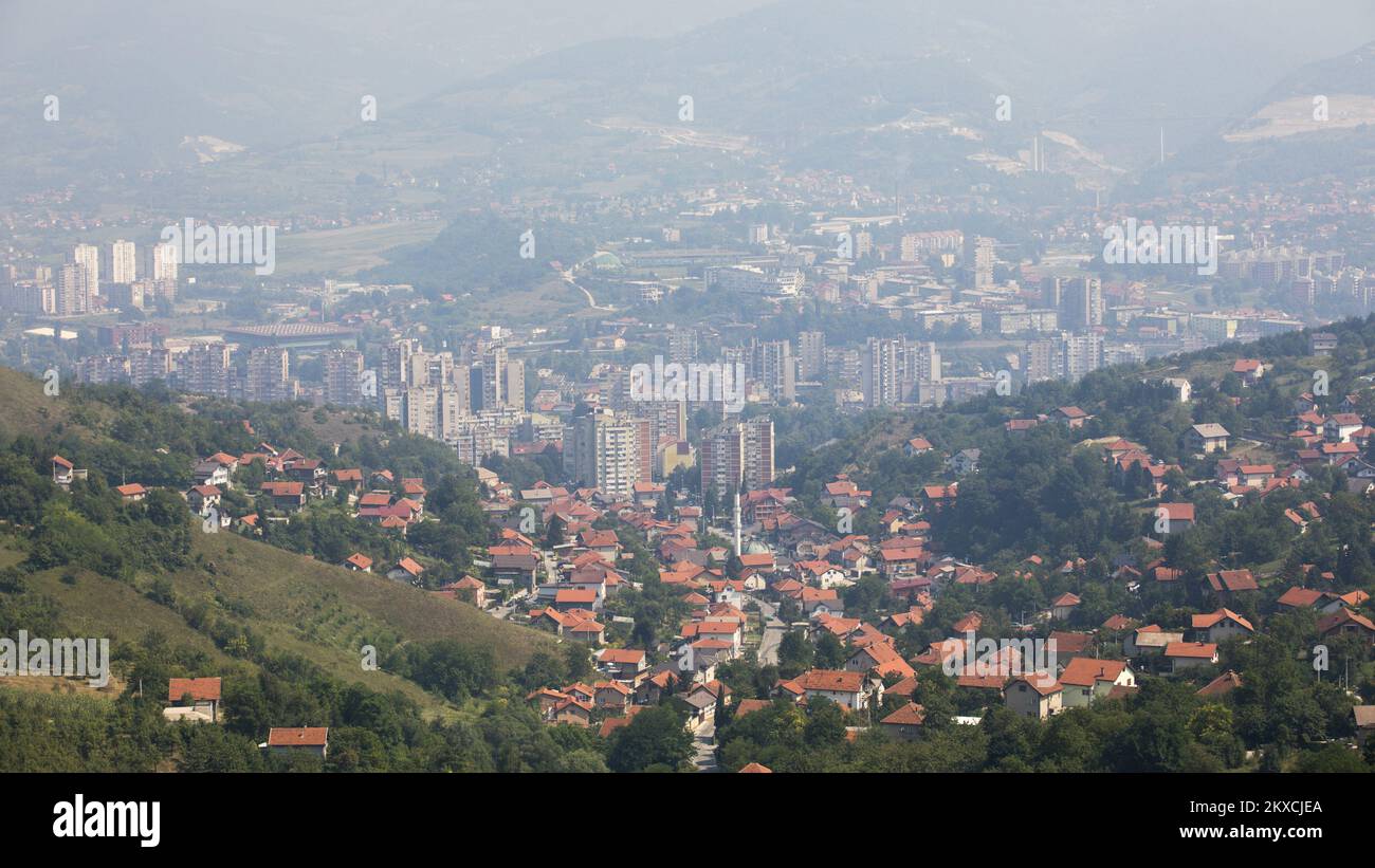 12.08.2019., Zenica, Bosnie-Herzégovine - vue panoramique de Zenica. Photo: Armin Durgut/PIXSELL Banque D'Images