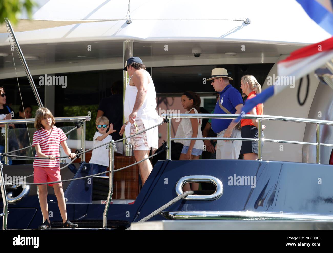 15.08.2019., Skradin, Croatie - Prince Albert II De Monaco avec visite en famille de Skradin pendant ses vacances d'été en Croatie. Prince Albert II Est le prince actuel de Monaco et le chef de la dynastie Grimaldi. Fils de Rainier III Et l'actrice hollywoodienne Grace Kelly. Depuis 2011, il est marié à l'ancienne nageuse Charlene Wittstock, avec laquelle elle a deux enfants, la princesse Gabriella et le prince Jacques. Photo: Dusko Jaramaz/PIXSELL Banque D'Images