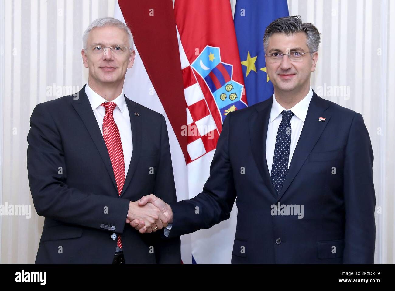 21.11.2019., Zagreb, Croatie - mercredi et jeudi, Zagreb a accueilli un congrès électoral du Parti populaire européen auquel participeront de nombreux dirigeants européens. Rencontre du Premier Ministre du Gouvernement de la République de Croatie Andrej Plenkovic et du Premier Ministre de Lettonie Artus Krisjanis KariÅ†s. Photo: Patrik Macek/PIXSELL Banque D'Images