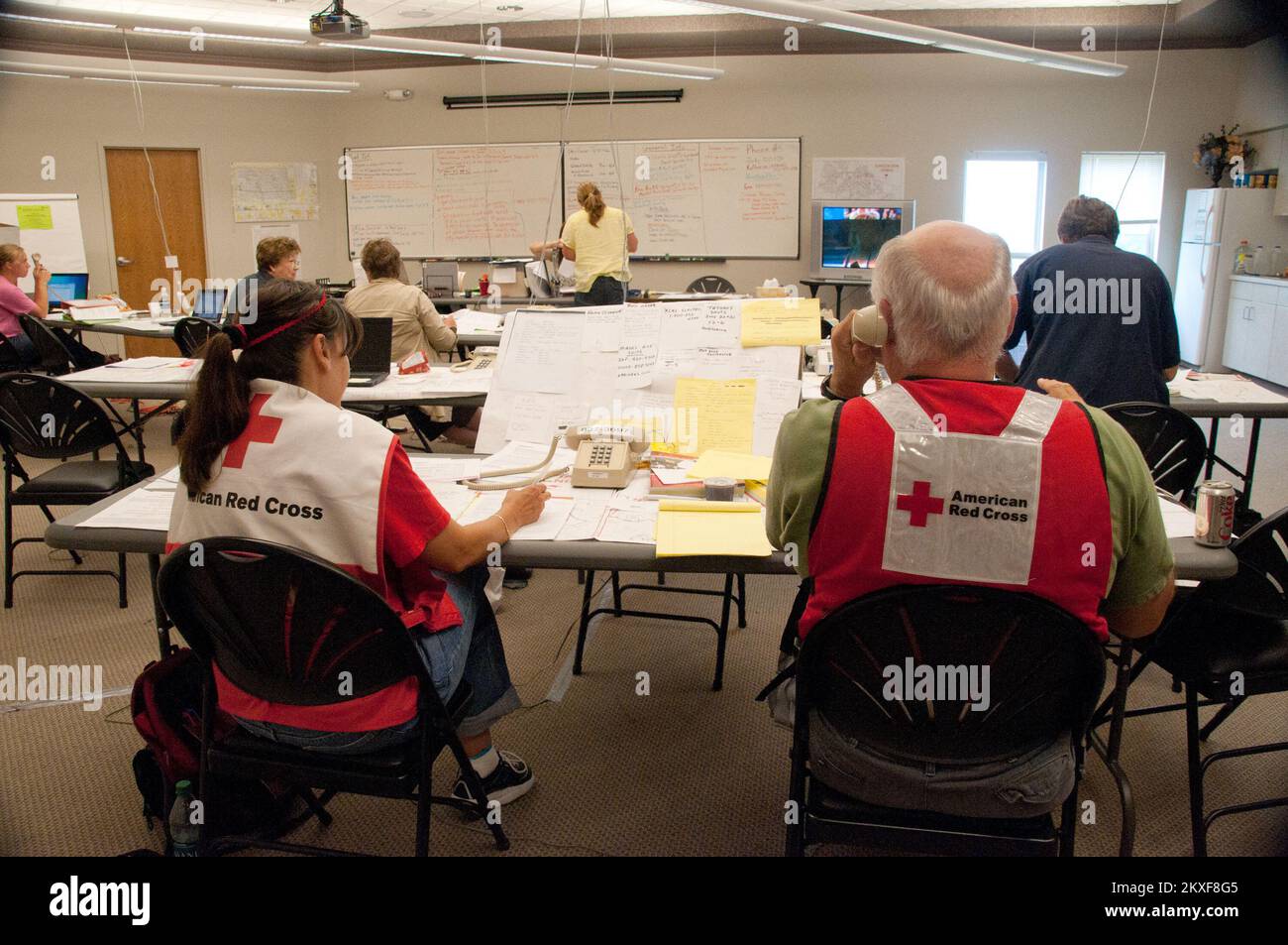 011071811 la Croix-Rouge fournit des services aux résidents de Minot. Inondations dans le Dakota du Nord. Photographies relatives aux programmes, aux activités et aux fonctionnaires de gestion des catastrophes et des situations d'urgence Banque D'Images