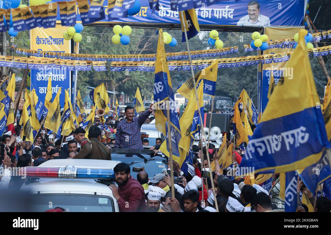 New Delhi, Inde. 30th novembre 2022. AAP (AAM Aadmi Party), le congresseur et le ministre en chef de Delhi, Arivnd Kejriwal, ont vu pendant sa campagne électorale de salon de la route pour la corporation électorale municipale (MCD). Les électeurs devraient voter pour 250 municipalités de la capitale. La commission électorale a annoncé que l'élection aura lieu sur 4 décembre et que les résultats seront déclarés sur 7 décembre 2022. (Photo par Naveen Sharma/SOPA Images/Sipa USA) crédit: SIPA USA/Alay Live News Banque D'Images