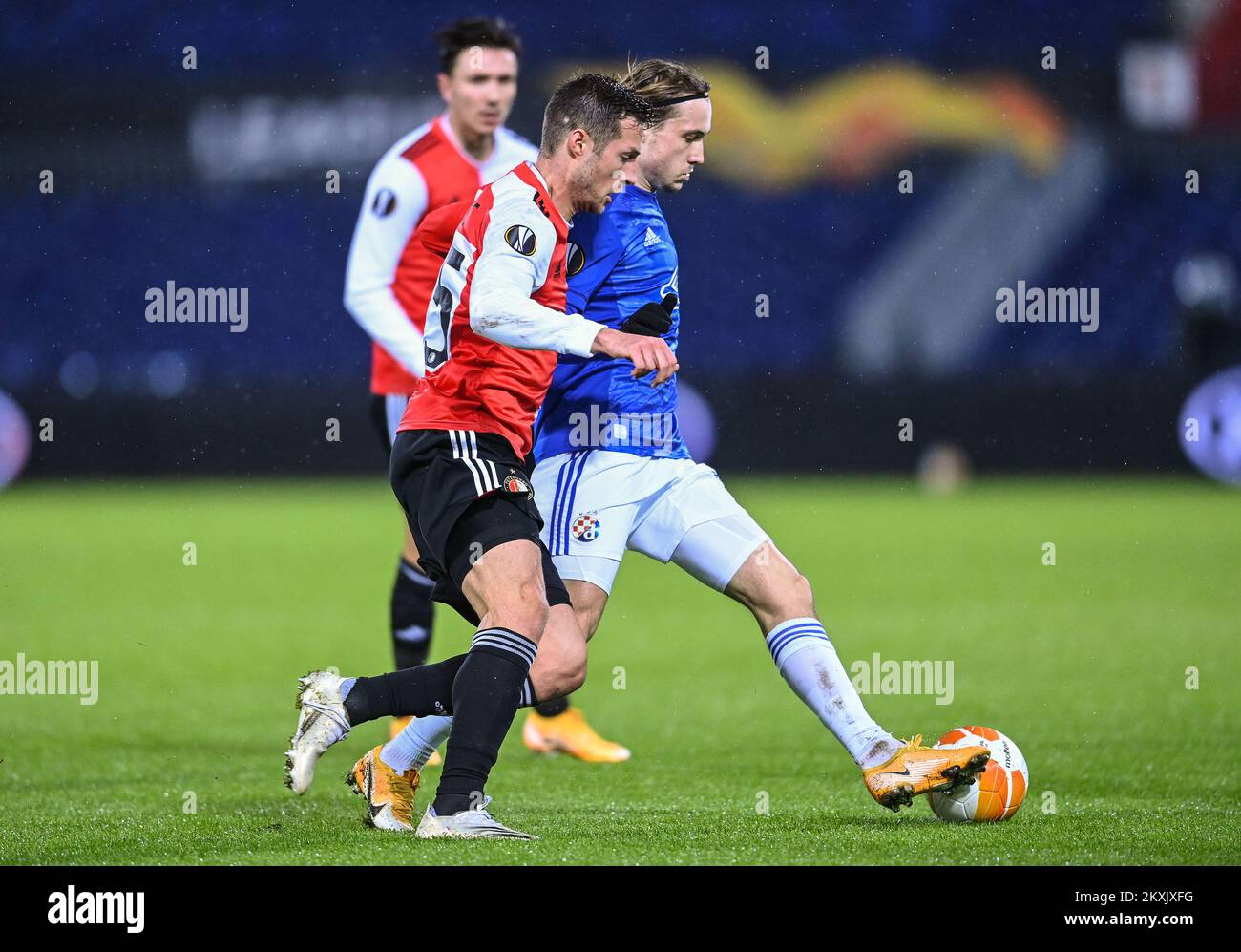 Lovro Majer de Dinamo en action lors du match de l'UEFA Europa League entre Feyenoord et Dinamo Zagreb , à Rotterdam, pays-Bas, 03 décembre 2020.photo : Igor Soban/PIXSELL Banque D'Images