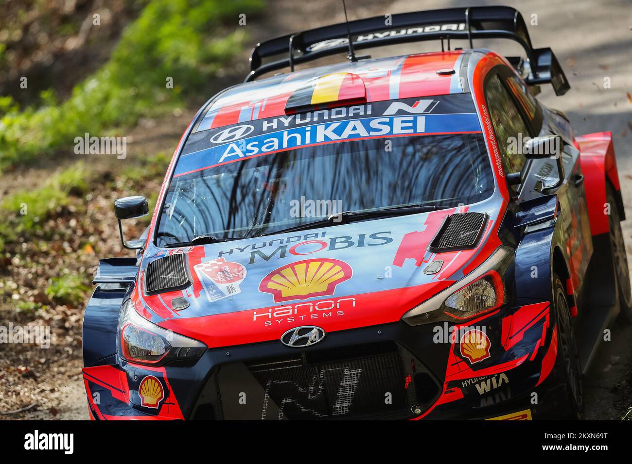 Thierry Neuville de Belgique et Martijn Wydaeghe de Belgique rivalisent avec leur Hyundai Shell MOBIS Hyundai coupé Hyundai i20 coupé WRC lors du championnat du monde de rallye de la FIA Croatie à Zagreb, Croatie sur 22 avril 2021. Photo: Luka Stanzl/PIXSELL Banque D'Images