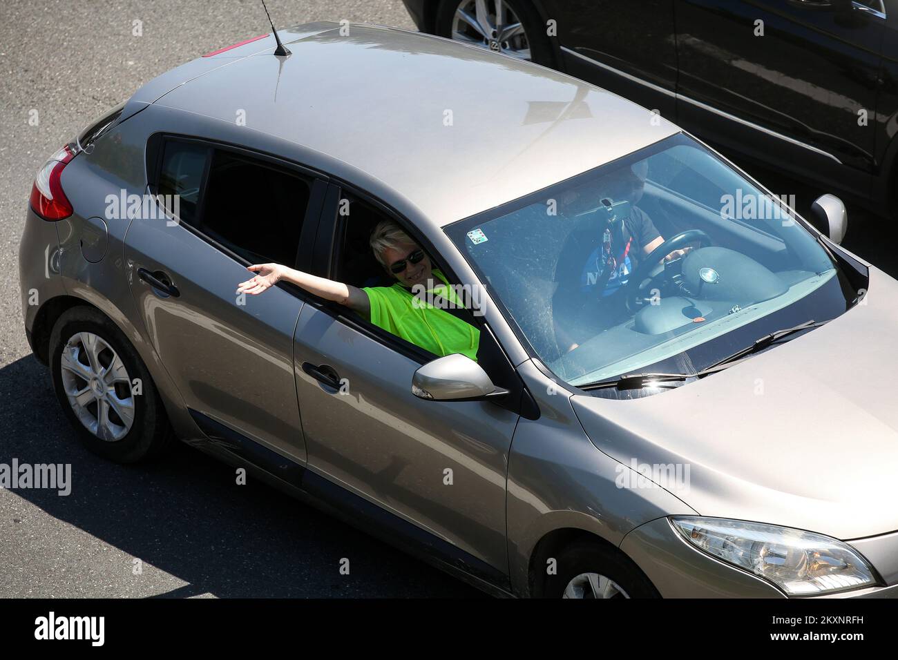 Les voitures se trouvent dans une longue queue de carrique pour entrer dans l'autoroute A1 Croatie à Lucko, Croatie sur 03 juin 2021. Croatie Célébrez la fête de Corpus Christi, festival de l'Église catholique romaine. Corpus Christi est un jour férié officiel en Croatie, de sorte que les écoles, les banques, les bureaux gouvernementaux et la plupart des entreprises privées sont fermés. Photo: Zeljko Hladika/PIXSELL Banque D'Images