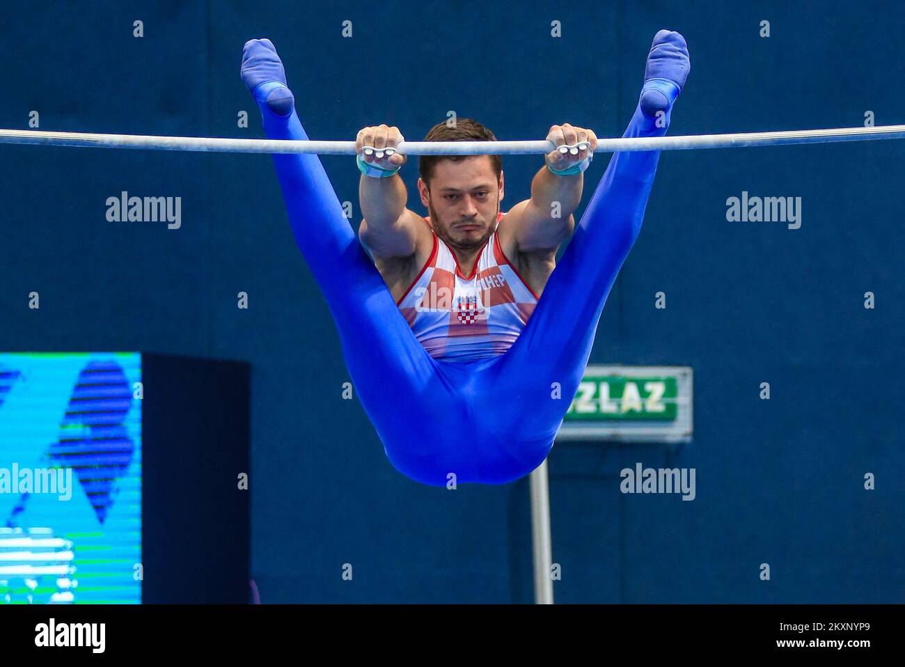 Tin Srbic de Croatie pendant la deuxième journée de qualification de LA coupe du monde de DOBRO 2021., à Osijek, Croatie, sur 11 juin 2021. L'édition 12th de la coupe du monde DE DOBRO en gymnastique accueillera 140 athlètes de 31 pays du mercredi au dimanche (10-13 juin) dans la salle Gradski vrt. Photo: Davor Javorovic/PIXSELL Banque D'Images
