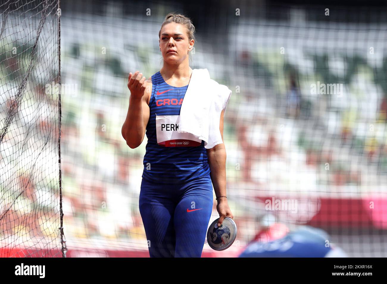 TOKYO, JAPON - JUILLET 31 : Sandra Perkovic, de Team Croatia, participe à la qualification de projection Discus féminin le huitième jour des Jeux Olympiques de Tokyo 2020 au stade olympique de 31 juillet 2021 à Tokyo, au Japon. Photo: Igor Kralj/PIXSELL Banque D'Images