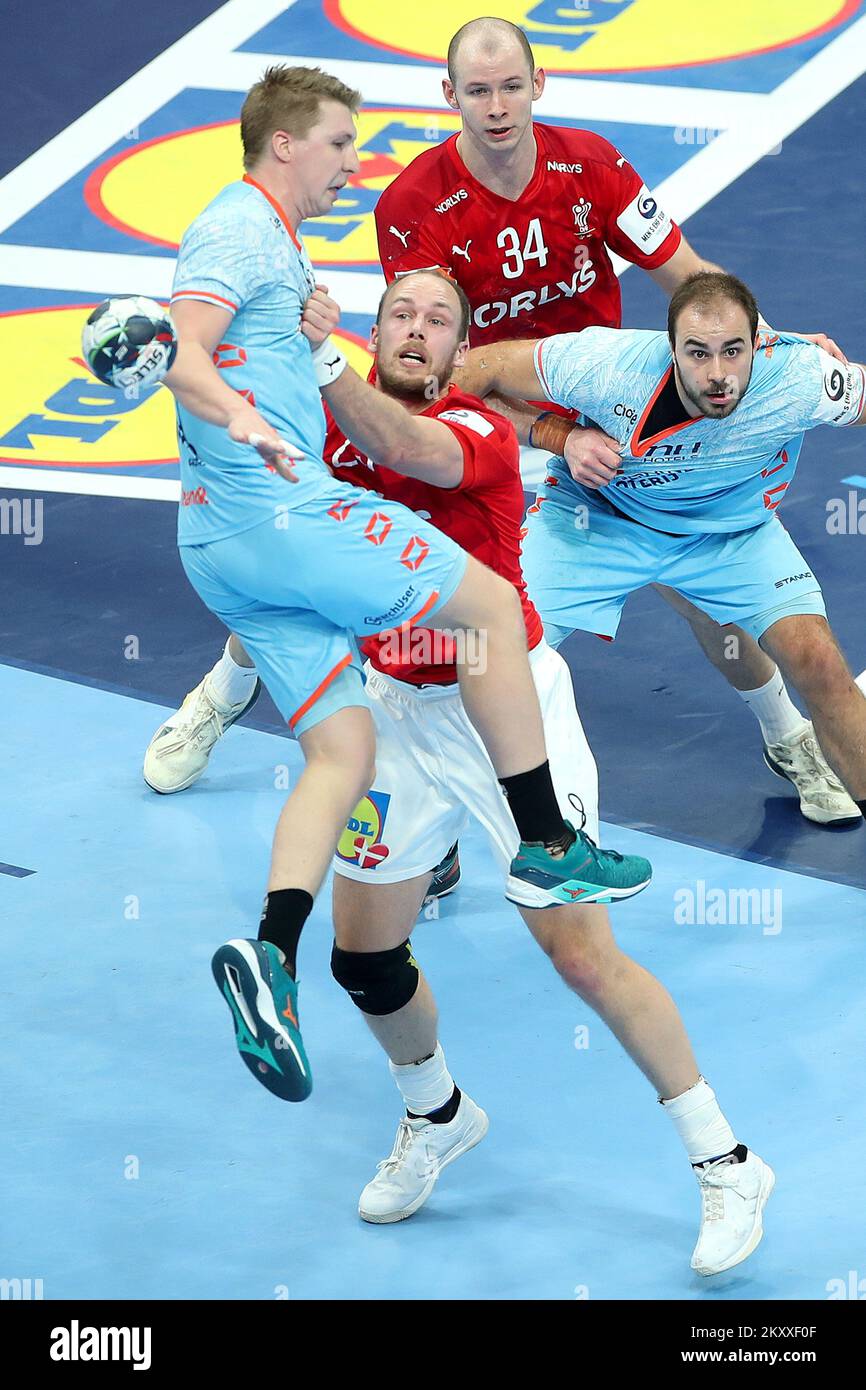 Ivar Stasgrands des pays-Bas passe le ballon lors du 2022 match du groupe principal 1 de l'EHF entre le Danemark et les pays-Bas au dôme MVM sur 24 janvier 2022 à Budapest, Hongrie. Photo: Sanjin Strukic/PIXSELL Banque D'Images