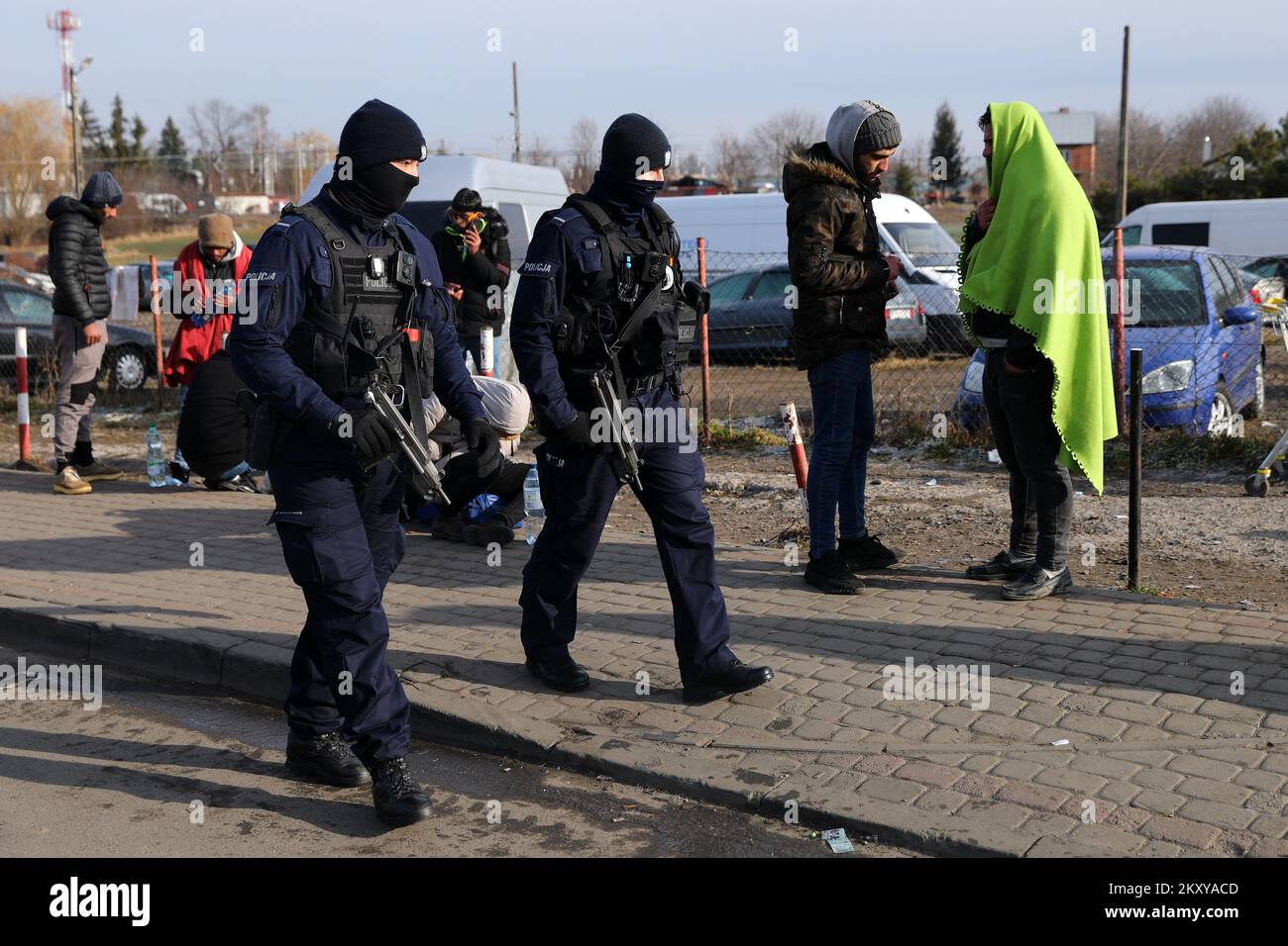 Les gens arrivent au passage frontalier entre la Pologne et l'Ukraine après que la Russie ait lancé une opération militaire massive contre l'Ukraine, à Medyka, en Pologne, au 1 mars 2022. Photo: Armin Durgut/PIXSELL Banque D'Images