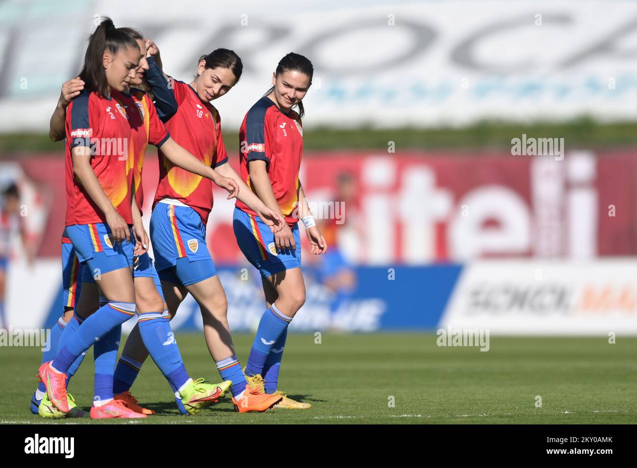 Joueurs de football pendant le match à Velika Gorica près de Zagreb, Croatie sur 12 avril 2022. Le match des femmes croates Une équipe nationale contre la Roumanie dans le cadre des qualifications pour la coupe du monde qui se tiendra en 2023 en Australie et en Nouvelle-Zélande. Photo: Igor Soban/PIXSELL Banque D'Images