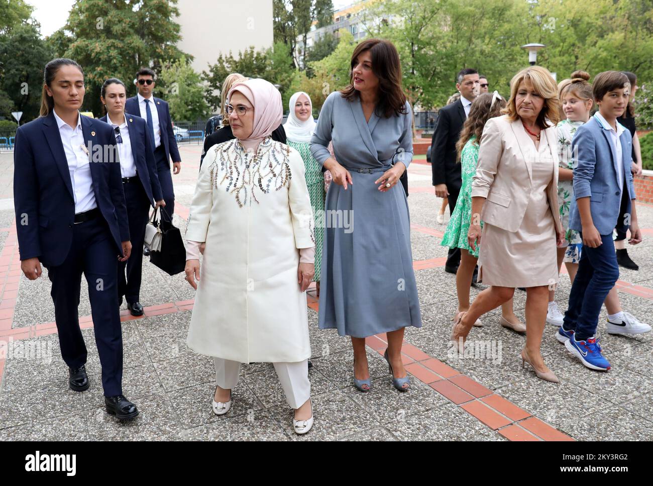 La première Dame de la République de Croatie, Sanja Music Milanovic, et la première Dame de la République de Turquie, Emine Erdogan, ont visité l'école élémentaire Matija Gubec à Zagreb, en Croatie, sur 8 septembre 2022. Photo: Emica Elvedji/PIXSELL Banque D'Images