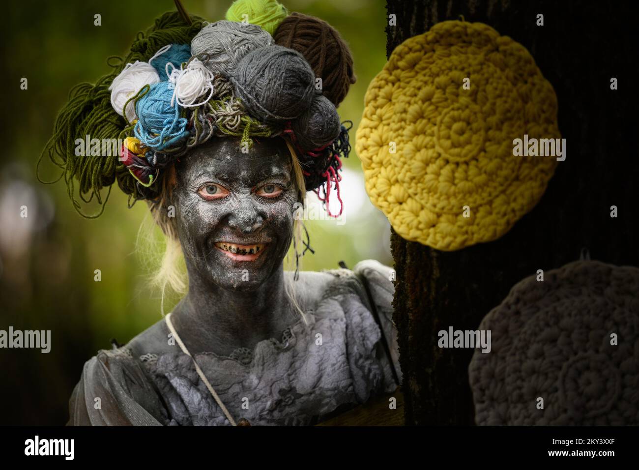 Perunfest, le Festival des histoires et du folklore a eu lieu dans le manoir de Modic-Bedekovic à Donja Lomnica. Cette année, le thème du Perunfest est des histoires du patrimoine culturel immatériel croate sur de petites créatures invisibles connues sous différents noms: Nevidenceki, nevicincici, posveckari et langolijeri similaires des régions du nord, et macici, malici et tintilini des régions côtières et des îles croates. À Donja Lomnica, Croatie, sur 10 septembre 2022. Photo: Davor Puklavec/PIXSELL Banque D'Images