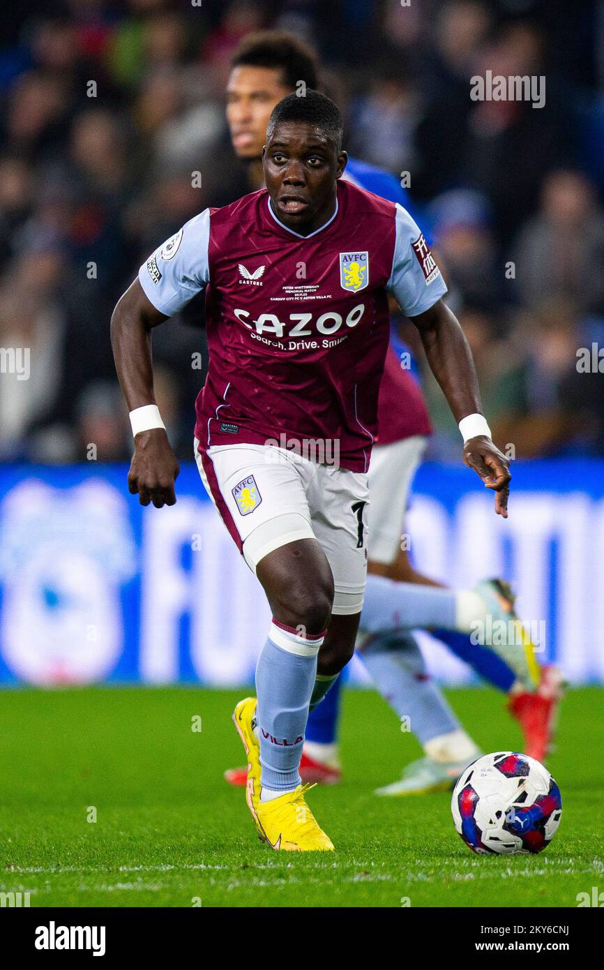 Cardiff, Royaume-Uni. 30th novembre 2022. Magnifique Nakamba de Aston Villa en action. Cardiff City v Aston Villa au Peter Whittingham Memorial Match au Cardiff City Stadium le 30th novembre 2022. Crédit : Lewis Mitchell/Alay Live News Banque D'Images