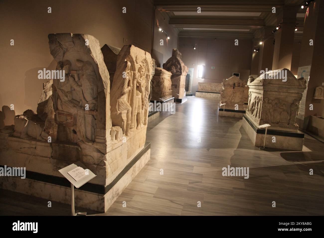 Musée d'archéologie d'Istanbul salle de sarcophage à Istanbul, Turquie. Musée plus d'un million d'objets qui représentent presque toutes les époques de l'histoire du monde Banque D'Images