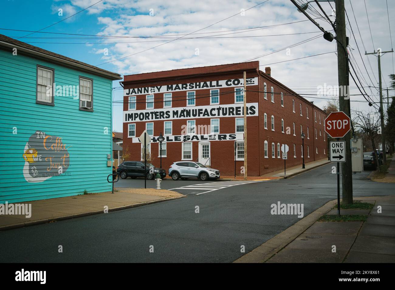 Panneau d'époque Janney Marshall Co, Fredericksburg, Virginie Banque D'Images