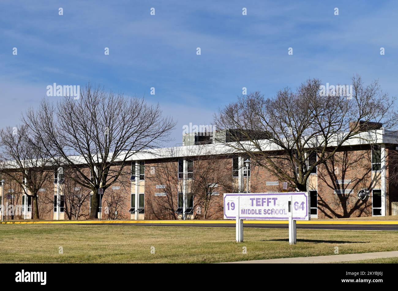 Streamwood, Illinois, États-Unis. Une école intermédiaire de quartier dans un système scolaire public dans la banlieue de Chicago. Banque D'Images