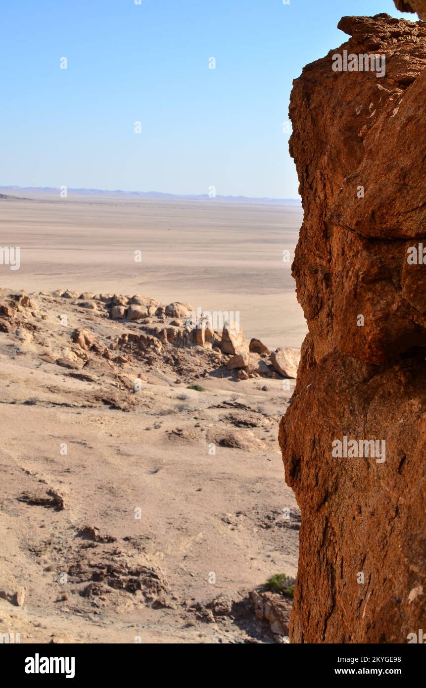 Mirabib pittoresque granit Rock dans le désert Panorama lever de soleil Banque D'Images