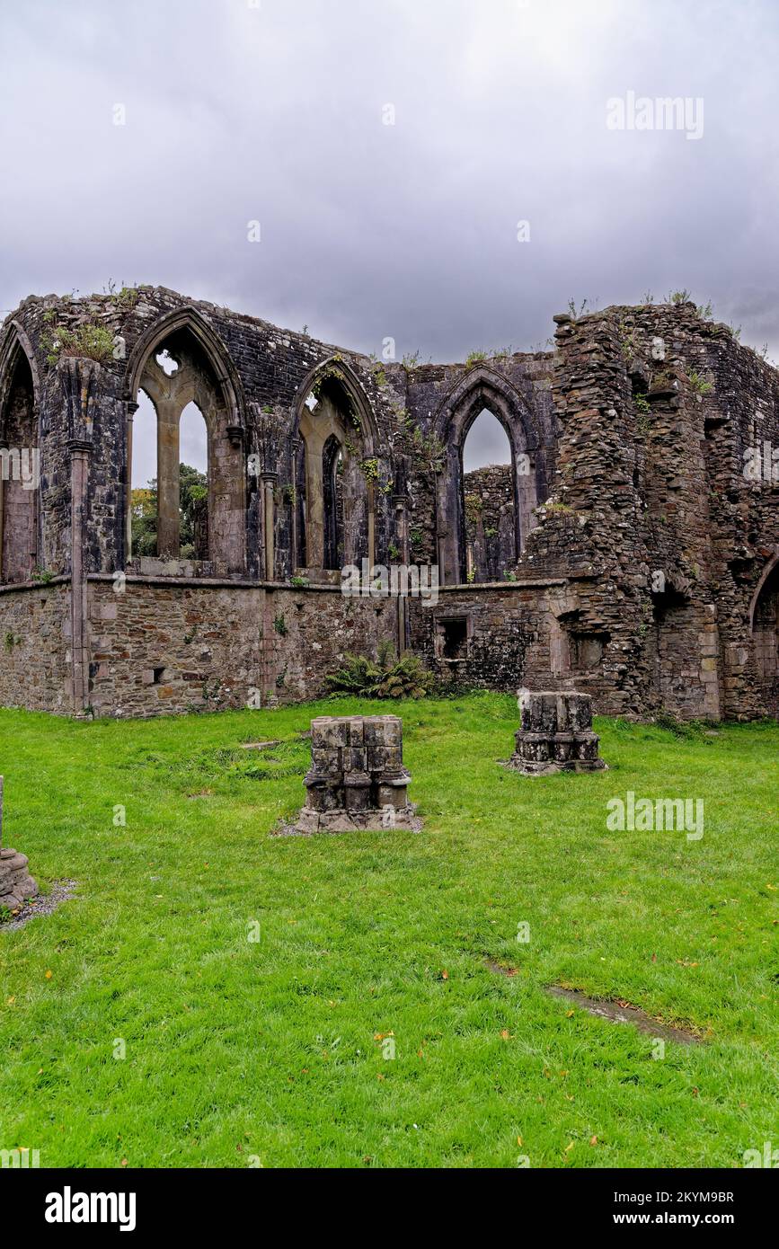 Les vestiges de la Maison du Chapitre de l'Abbaye cistercienne, Margam Country Park. Margam Country Park, Margam, Port Talbot, pays de Galles du Sud, Royaume-Uni - Banque D'Images