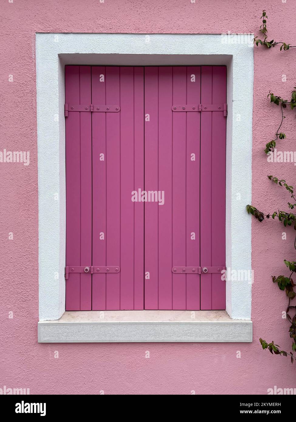 Fenêtres colorées, Burano Island, Venise, Italie Banque D'Images