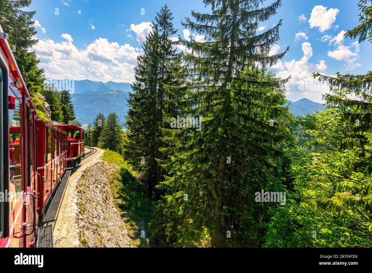 Chemin de fer Schafberg, chemin de fer à crémaillère d'une jauge de mètre en haute-Autriche et à Salzbourg, de Sankt Wolfgang im Salzkammergut jusqu'au Schafberg. Autriche, Salzkam Banque D'Images