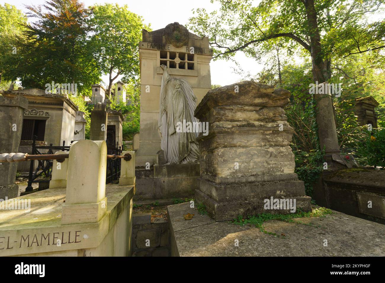 Une vue sur le cimetière du Père Lachaise, le plus grand cimetière de la ville de Paris Photo