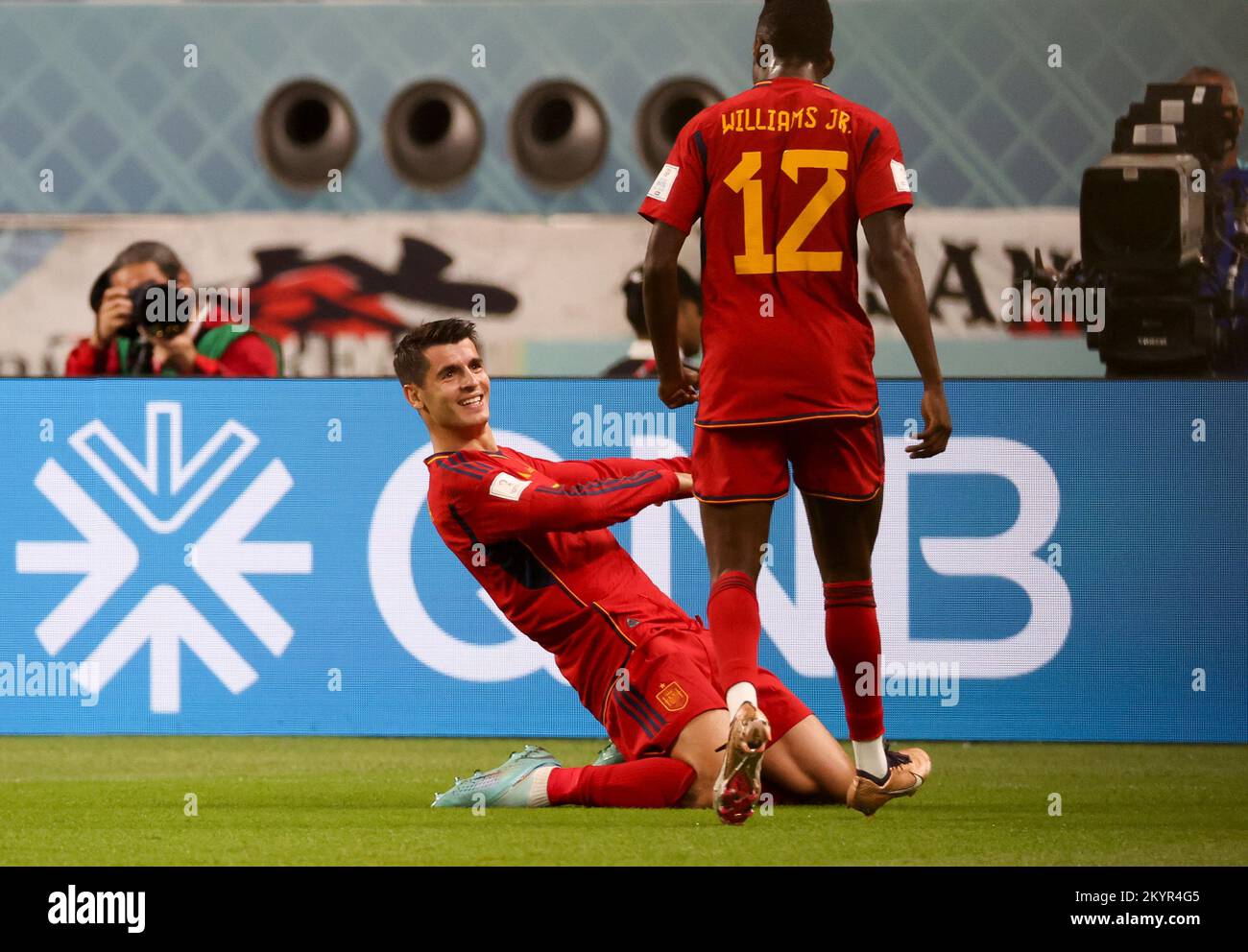 AR-Rayyan, Qatar - 01/12/2022, Alvaro Morata d'Espagne célèbre son but avec Nico Williams lors de la coupe du monde de la FIFA 2022, match de football du Groupe E entre le Japon et l'Espagne sur 1 décembre 2022 au stade international de Khalifa à AR-Rayyan, Qatar - photo Jean Catuffe / DPPI Banque D'Images