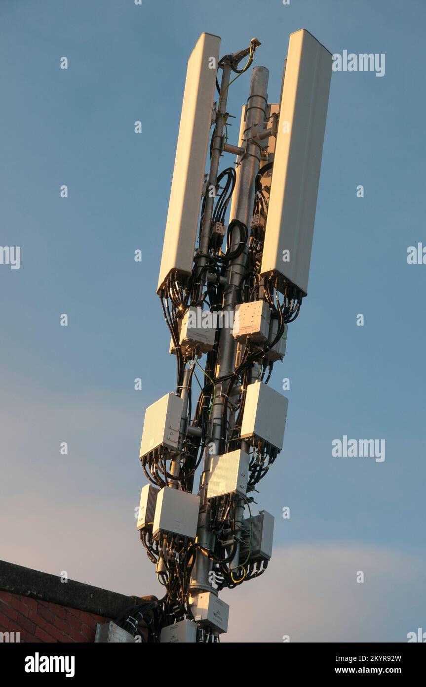 Tour de téléphonie mobile, dans la banlieue de Melbourne, Australie Banque D'Images
